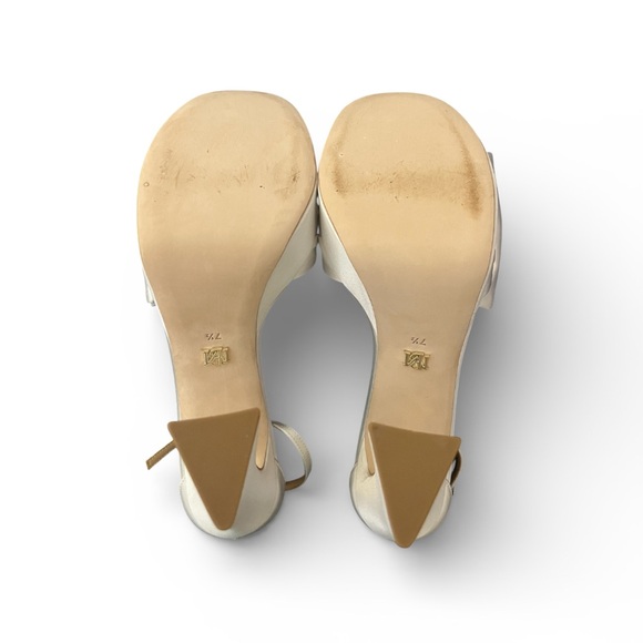 NWT Badgley Mischka Women's Alora II Bow Platform, Satin White Heels, Size 7.5 - Picture 5 of 5